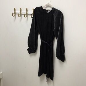 FRNCH Elegant Black Long-Sleeve Dress
